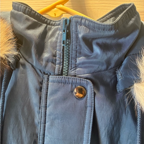 Women's Blue Ski Jacket with Faux Fur Trim (EUC) - Picture 3 of 8